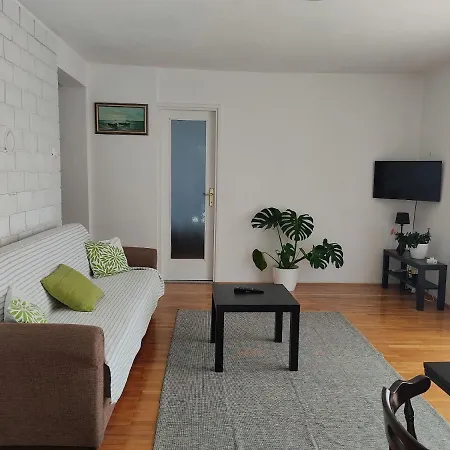House House *