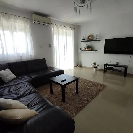 House House Povile