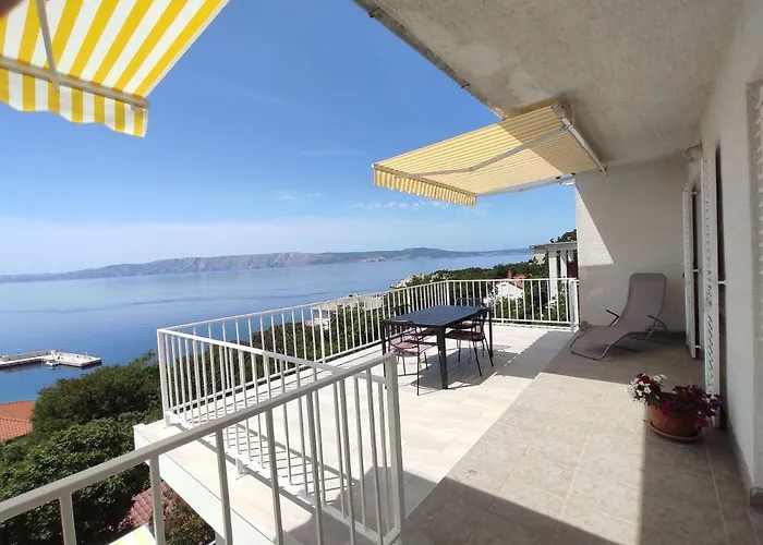 بيت للعطل House House