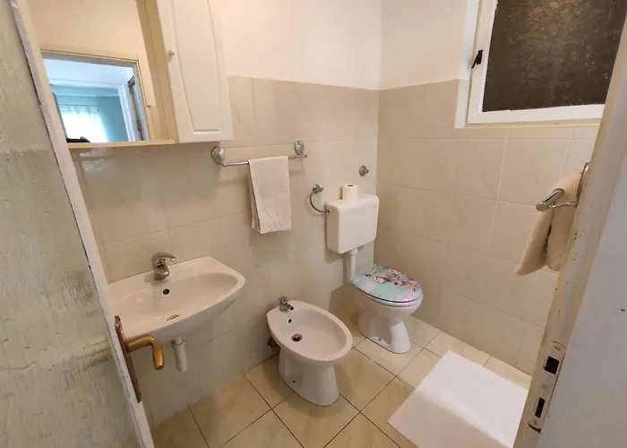 House House بوفايل