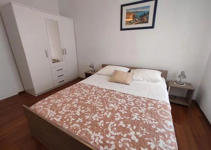 Σπίτι διακοπών House House Povile